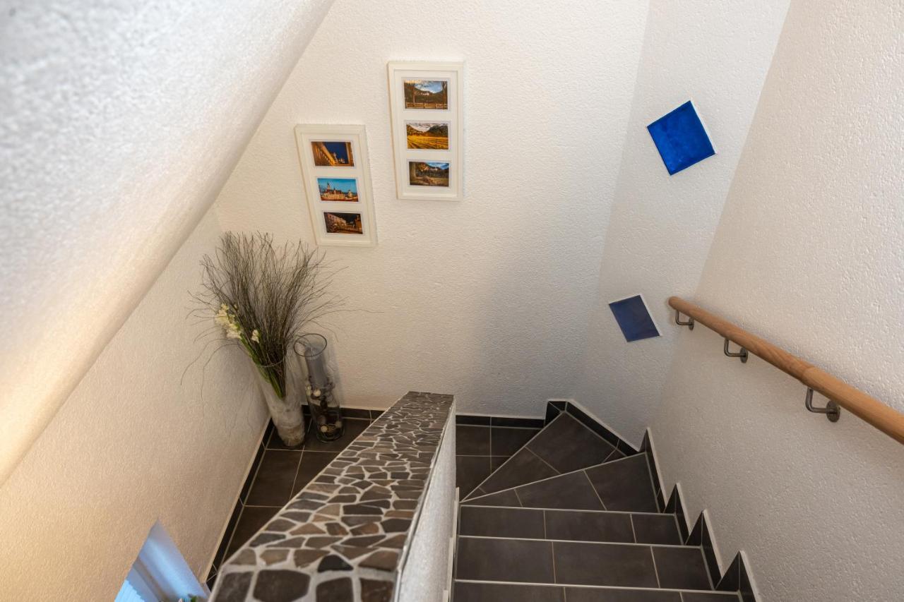 #1 Modernes Zimmer Mit Pool Und Garten Memmingen Dış mekan fotoğraf