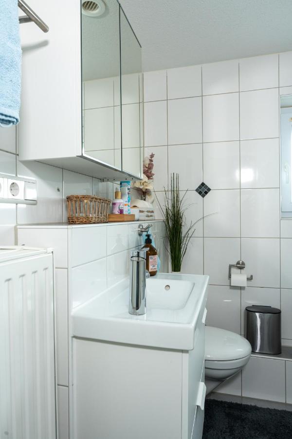 #1 Modernes Zimmer Mit Pool Und Garten Memmingen Dış mekan fotoğraf