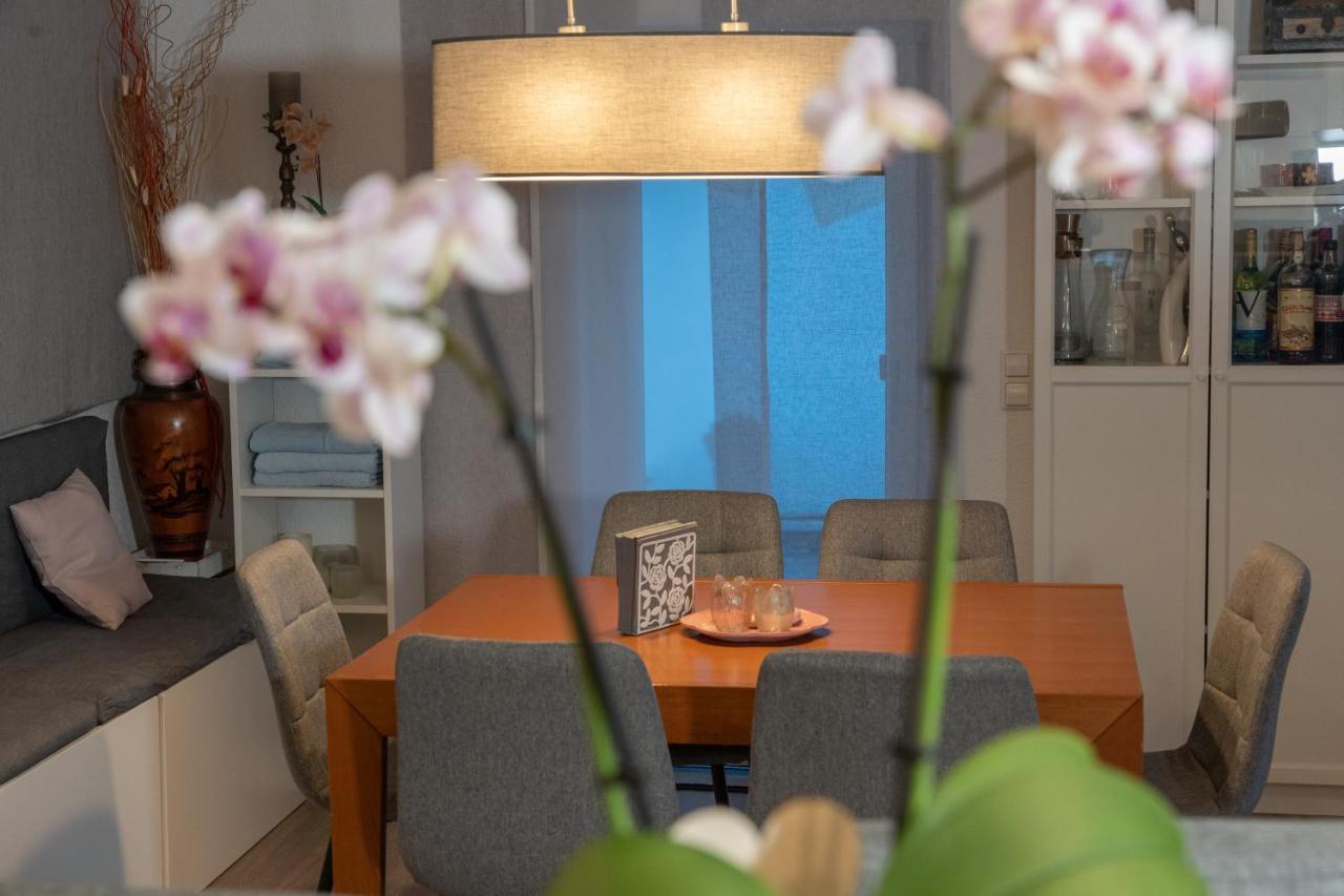#1 Modernes Zimmer Mit Pool Und Garten Memmingen Dış mekan fotoğraf
