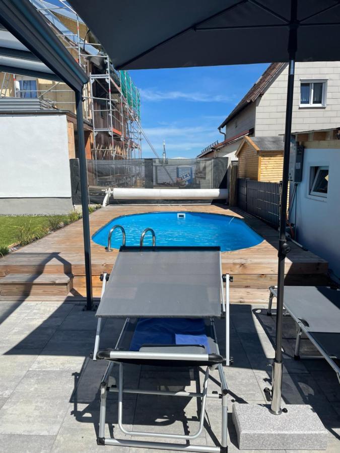 #1 Modernes Zimmer Mit Pool Und Garten Memmingen Dış mekan fotoğraf